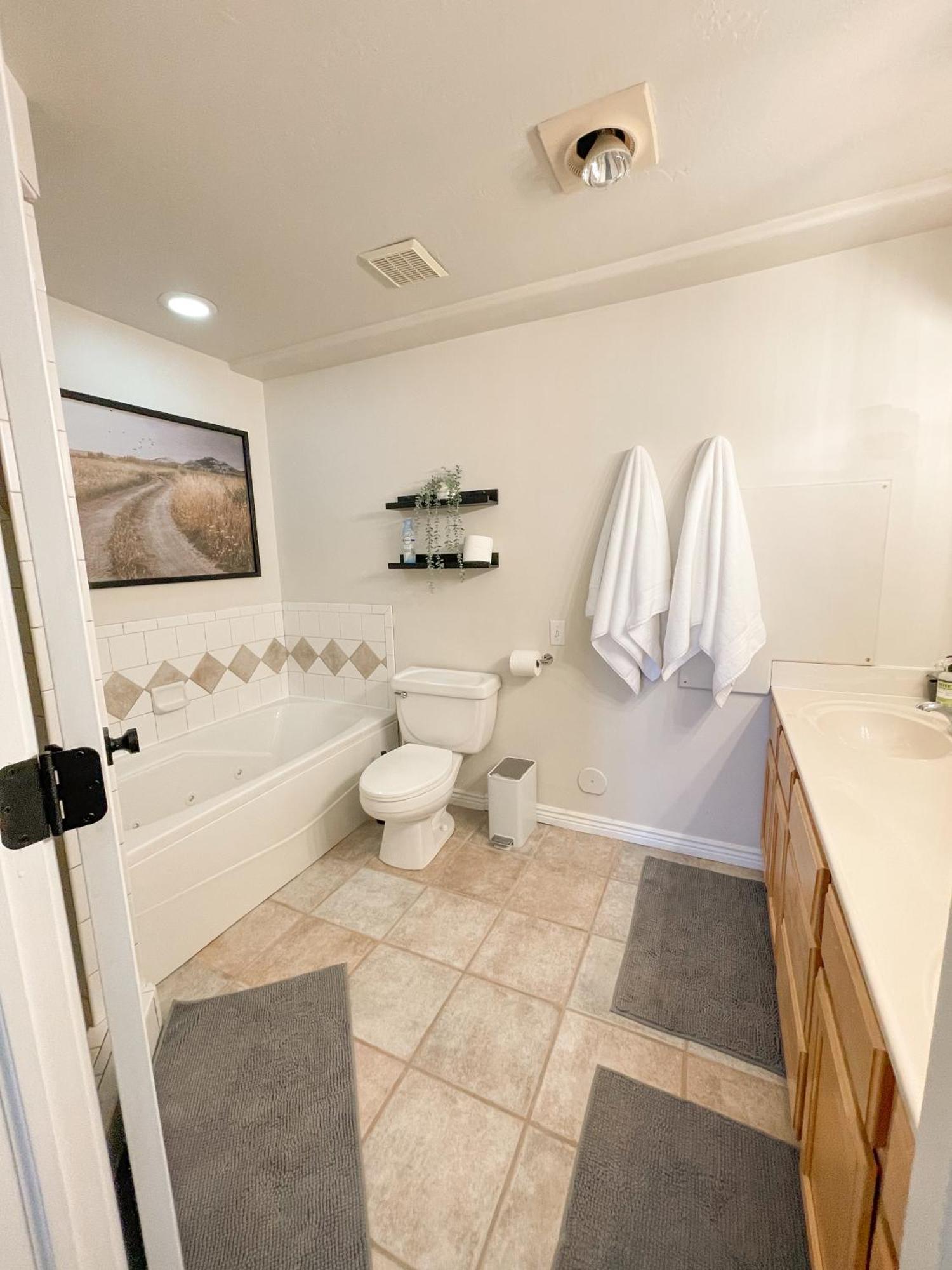 City View Retreat 2 Bedroom 1 B Draper Exterior photo