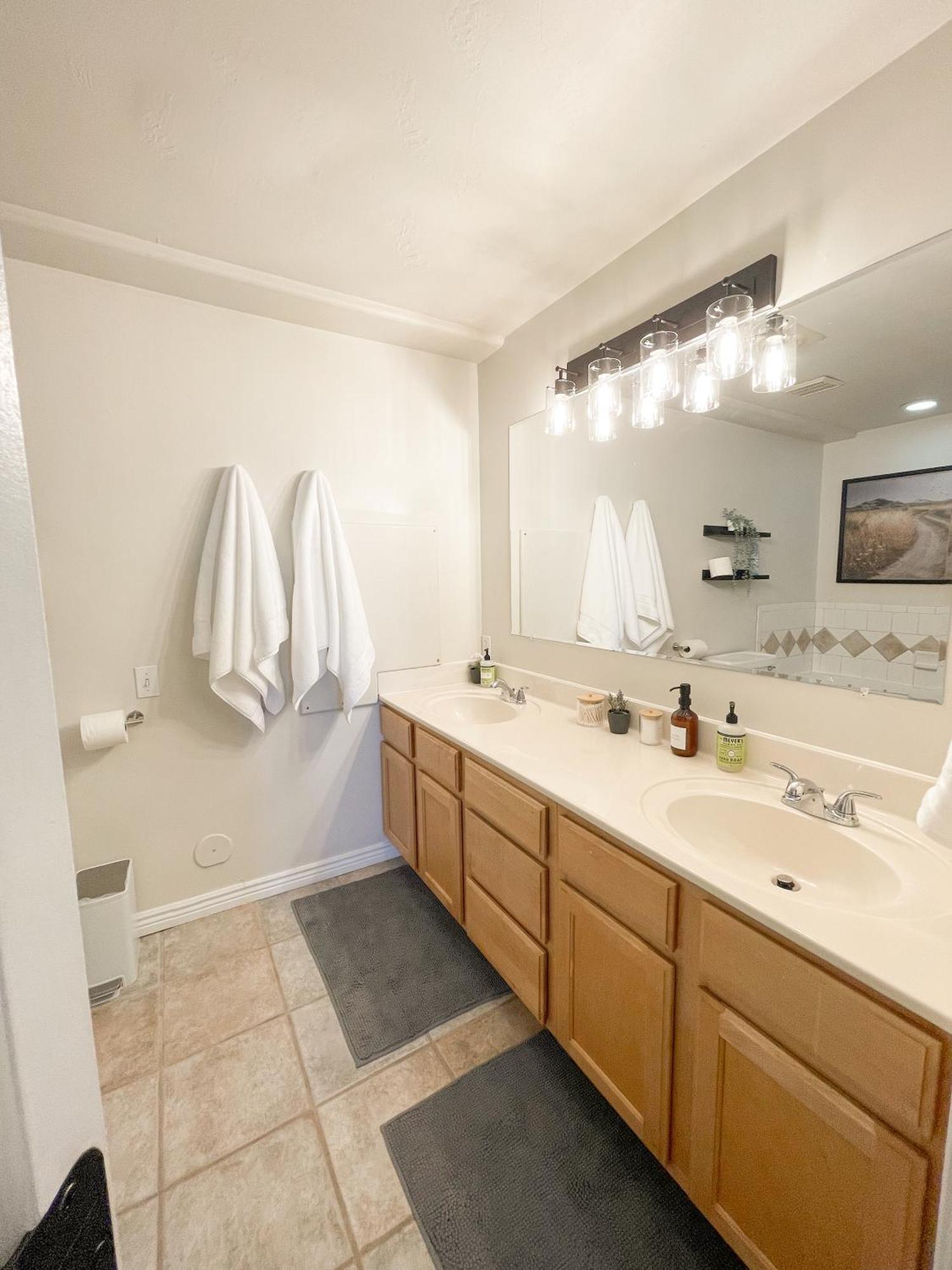 City View Retreat 2 Bedroom 1 B Draper Exterior photo
